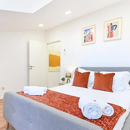 Apartment Florent By Se